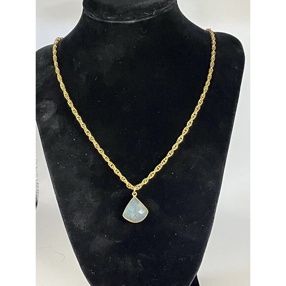 Gold Chain with Blue Pendant Necklace - Picture 1 of 2